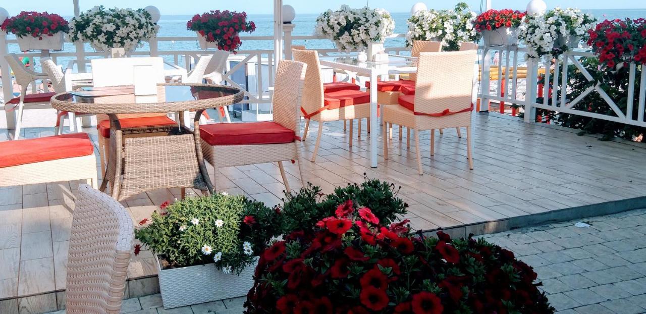 Shalanda Hotel Odessa Exterior foto