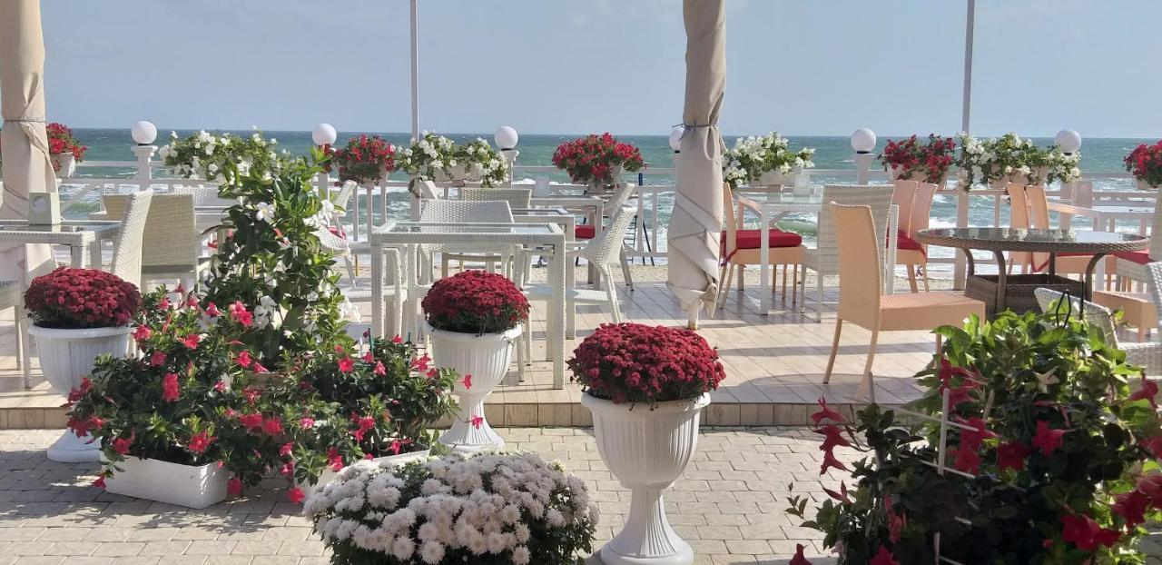 Shalanda Hotel Odessa Exterior foto